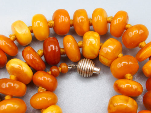 baltic amber, amber, antique, amber beads, egg Yolk, amber chain, Rosary beads, مسبحة, Masbaha, Muslim prayer beads حبيت الدورة ,العنبر الهندى
