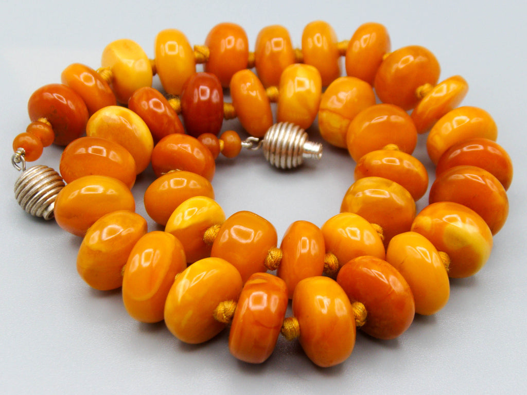 baltic amber, amber, antique, amber beads, egg Yolk, amber chain, Rosary beads, مسبحة, Masbaha, Muslim prayer beads حبيت الدورة ,العنبر الهندى