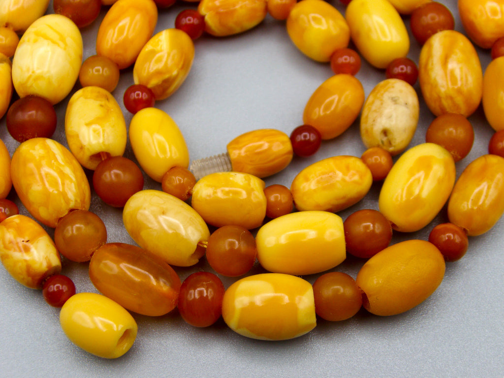 baltic amber, amber, antique, amber beads, egg Yolk, amber chain, Rosary beads, مسبحة, Masbaha, Muslim prayer beads حبيت الدورة ,العنبر الهندى