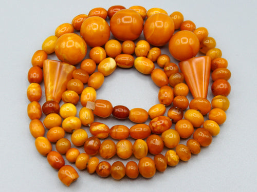 baltic amber, amber, antique, amber beads, egg Yolk, amber chain, Rosary beads, مسبحة, Masbaha, Muslim prayer beads حبيت الدورة ,العنبر الهندى