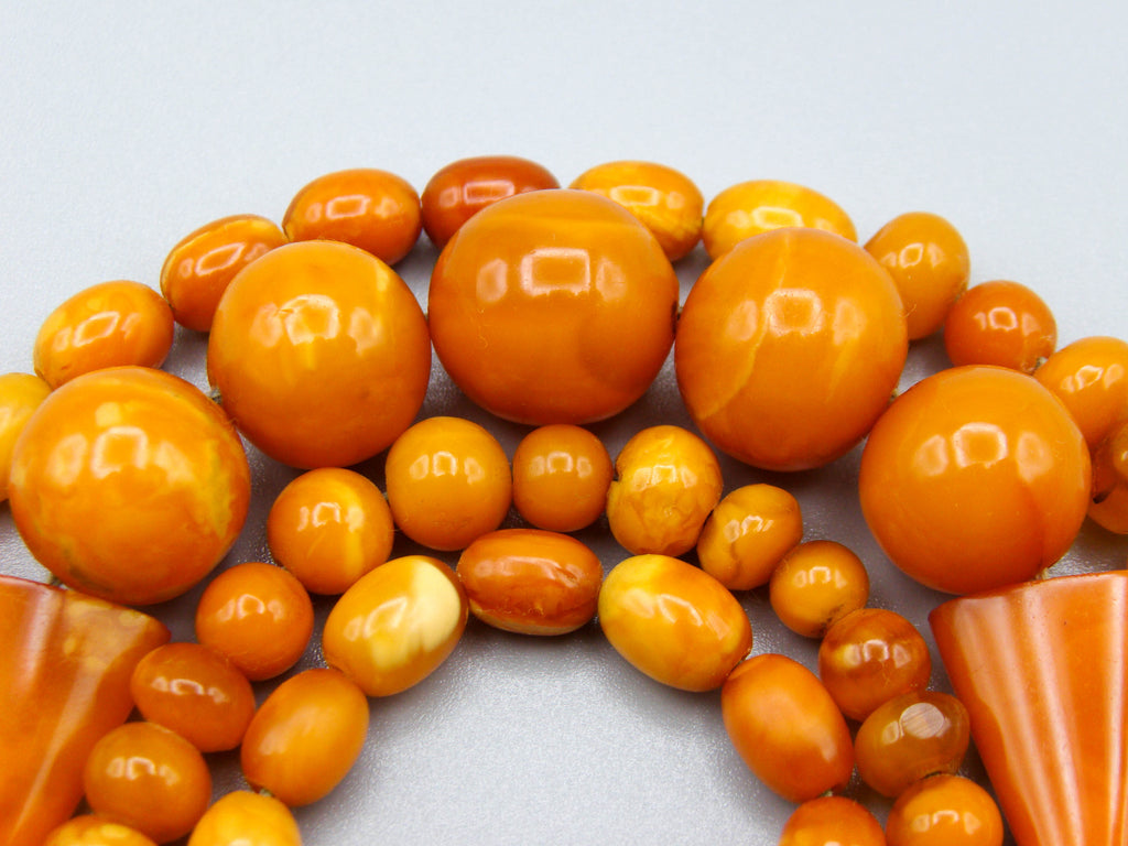 baltic amber, amber, antique, amber beads, egg Yolk, amber chain, Rosary beads, مسبحة, Masbaha, Muslim prayer beads حبيت الدورة ,العنبر الهندى