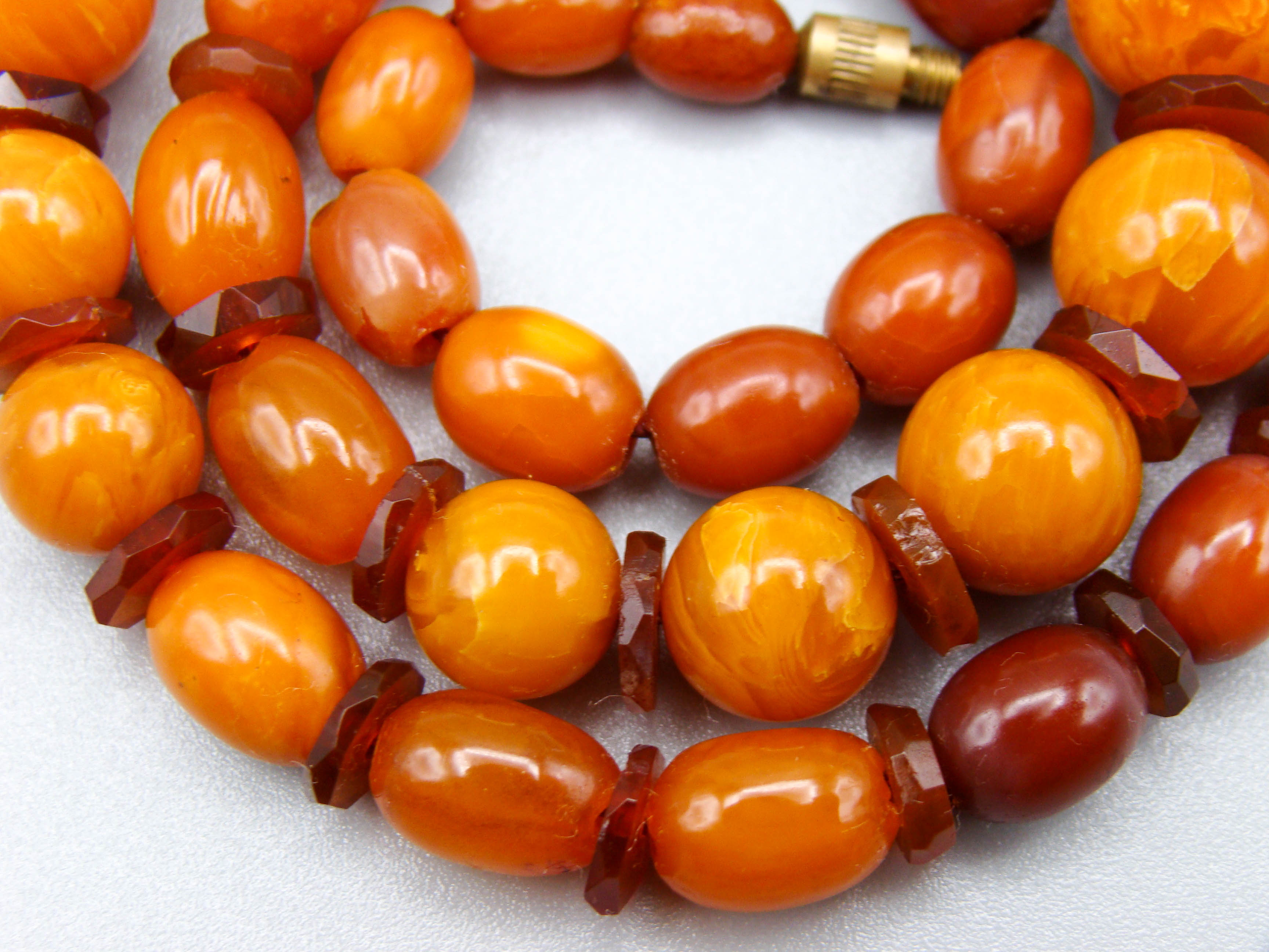 baltic amber, amber, antique, amber beads, egg Yolk, amber chain, Rosary beads, مسبحة, Masbaha, Muslim prayer beads حبيت الدورة ,العنبر الهندى