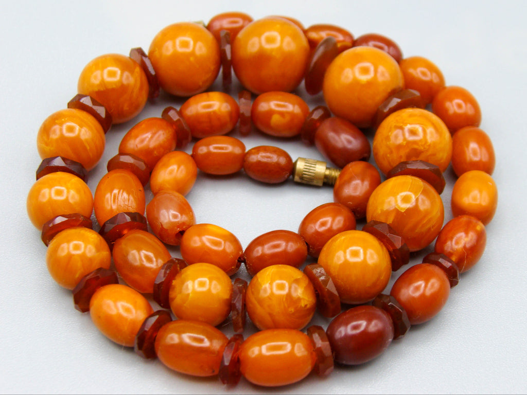 baltic amber, amber, antique, amber beads, egg Yolk, amber chain, Rosary beads, مسبحة, Masbaha, Muslim prayer beads حبيت الدورة ,العنبر الهندى