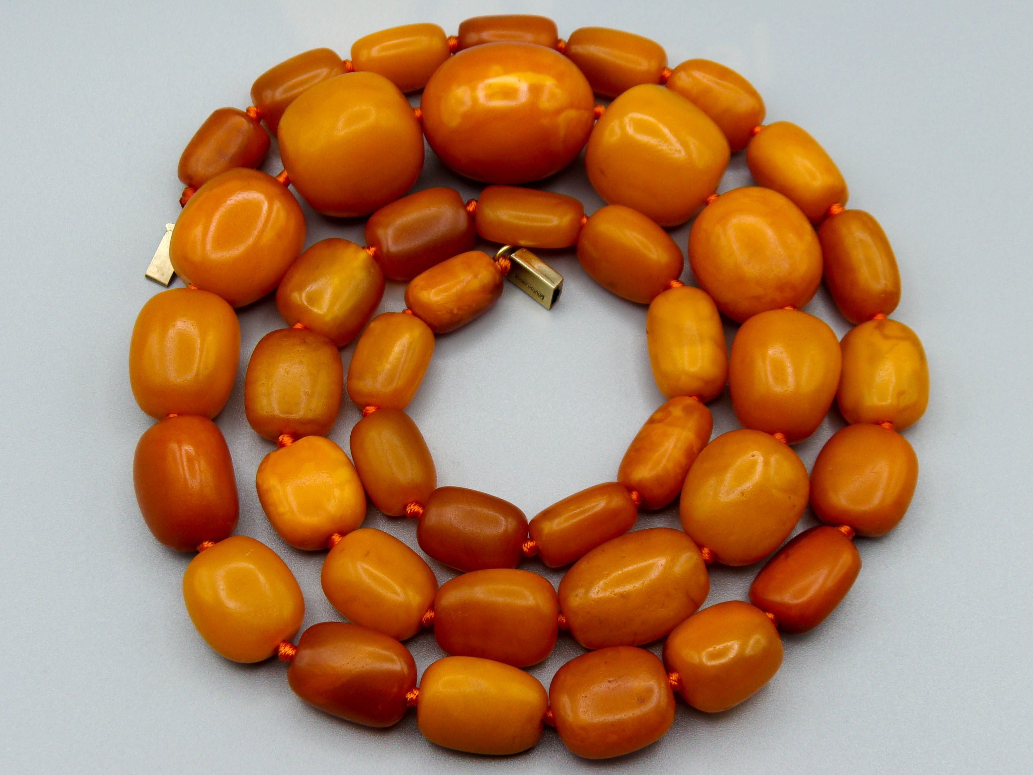baltic amber, amber, antique, amber beads, egg Yolk, amber chain, Rosary beads, مسبحة, Masbaha, Muslim prayer beads حبيت الدورة ,العنبر الهندى