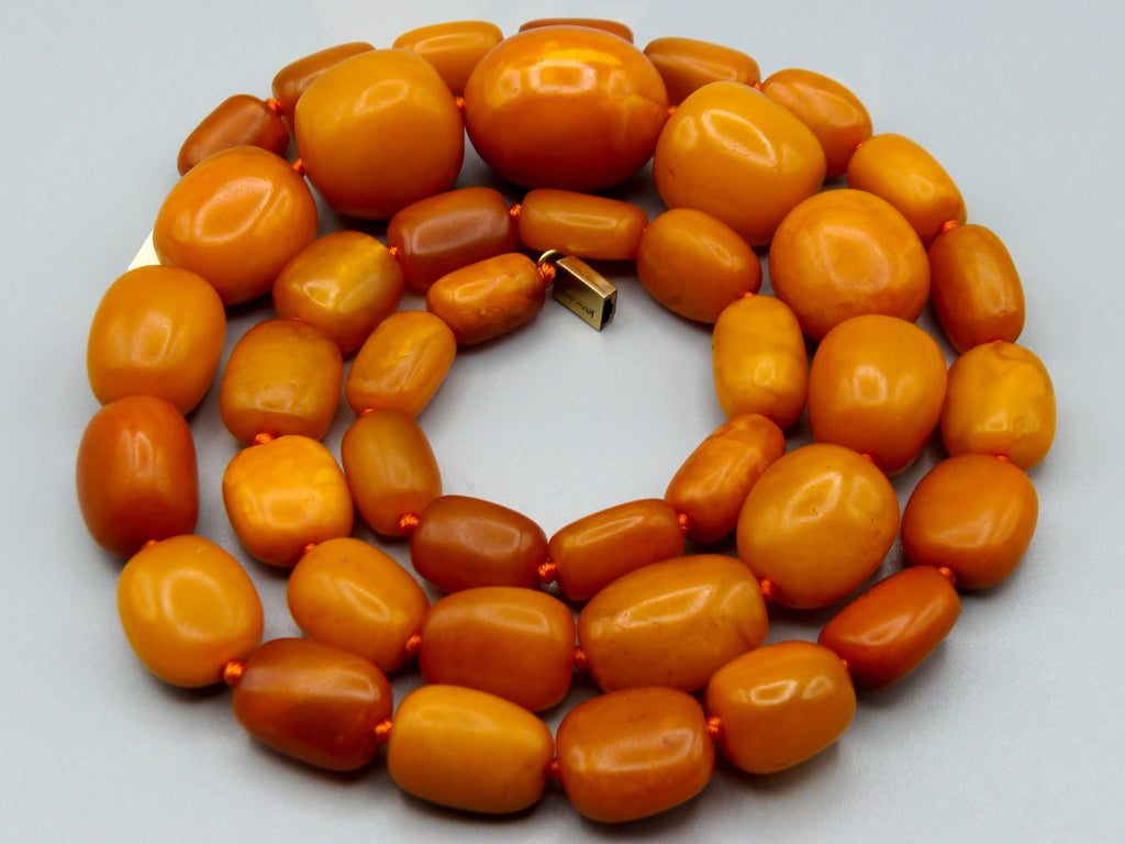 baltic amber, amber, antique, amber beads, egg Yolk, amber chain, Rosary beads, مسبحة, Masbaha, Muslim prayer beads حبيت الدورة ,العنبر الهندى