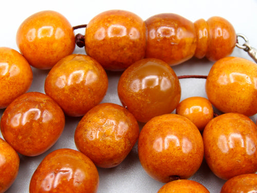 baltic amber, amber, antique, amber beads, egg Yolk, amber chain, Rosary beads, مسبحة, Masbaha, Muslim prayer beads حبيت الدورة ,العنبر الهندى, عنبر منماش