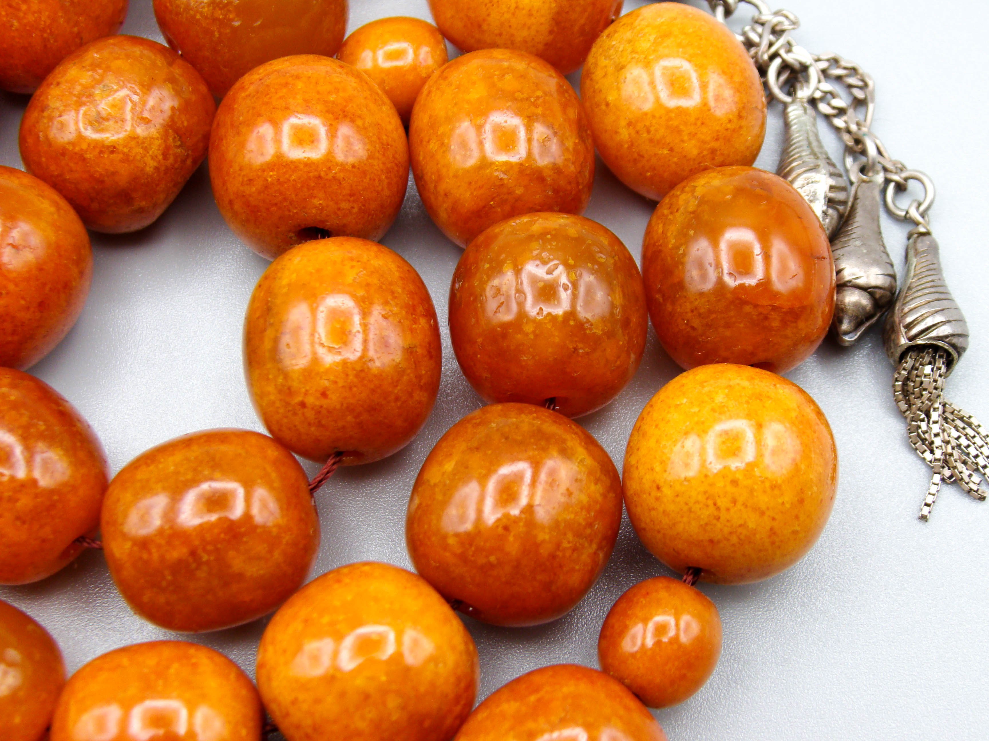 baltic amber, amber, antique, amber beads, egg Yolk, amber chain, Rosary beads, مسبحة, Masbaha, Muslim prayer beads حبيت الدورة ,العنبر الهندى, عنبر منماش