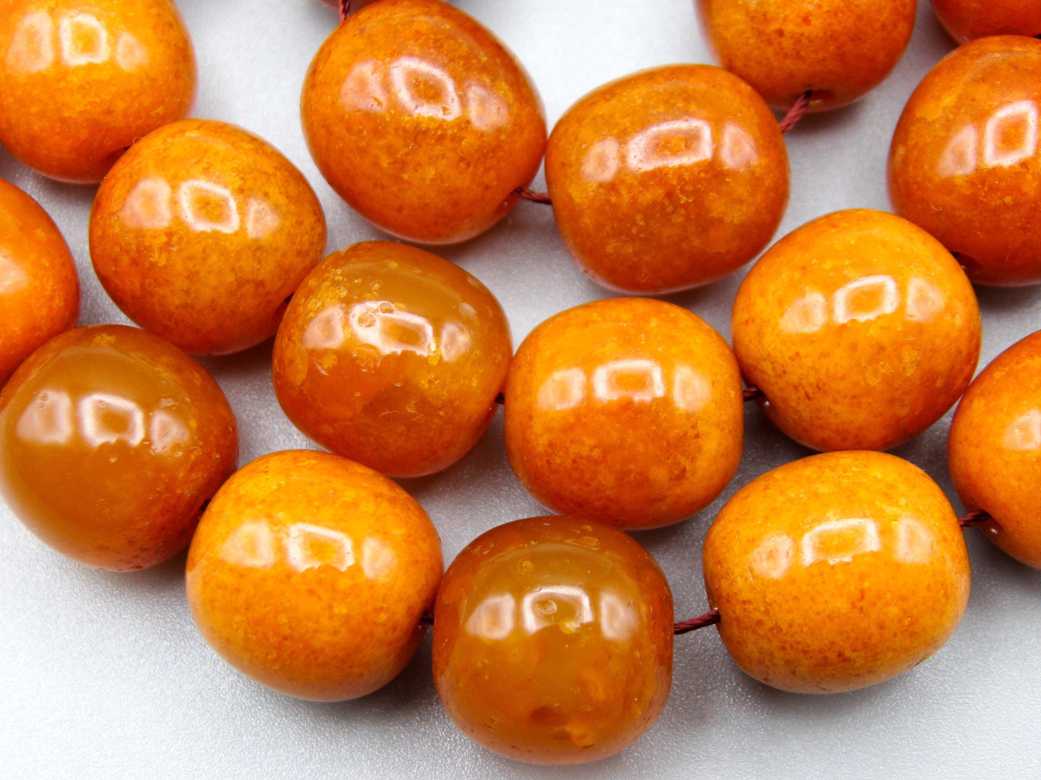 baltic amber, amber, antique, amber beads, egg Yolk, amber chain, Rosary beads, مسبحة, Masbaha, Muslim prayer beads حبيت الدورة ,العنبر الهندى, عنبر منماش