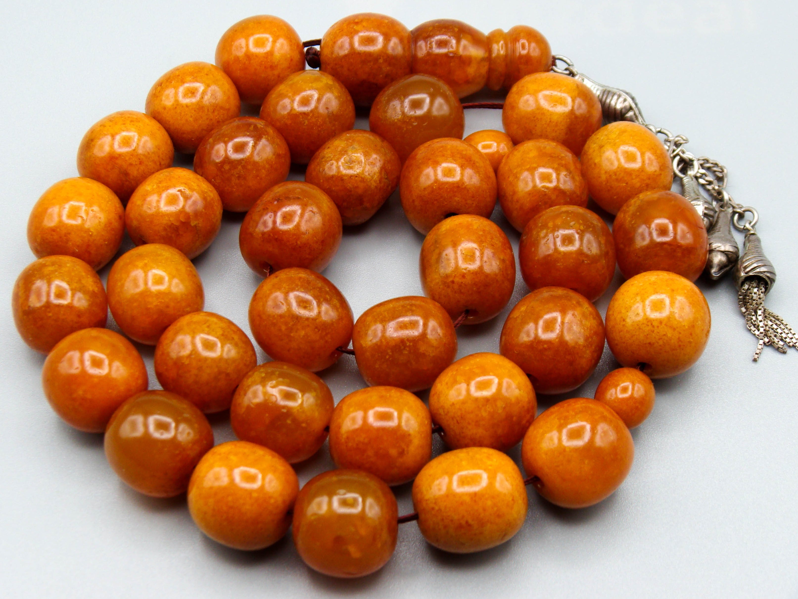 baltic amber, amber, antique, amber beads, egg Yolk, amber chain, Rosary beads, مسبحة, Masbaha, Muslim prayer beads حبيت الدورة ,العنبر الهندى, عنبر منماش