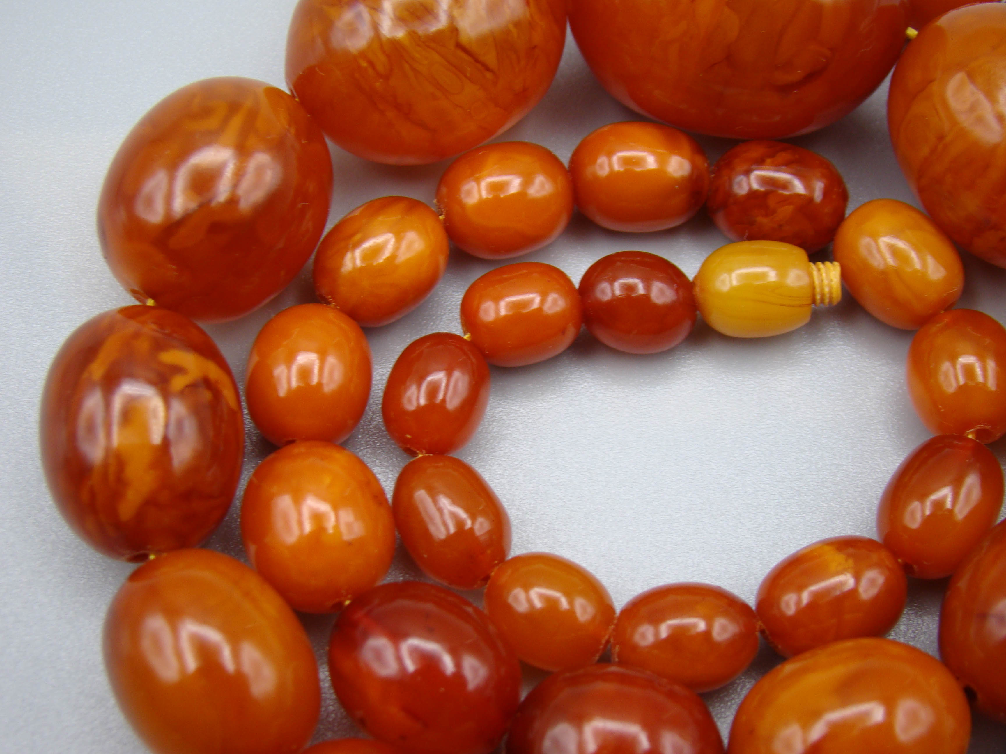 baltic amber, amber, antique, amber beads, egg Yolk, amber chain, Rosary beads, مسبحة, Masbaha, Muslim prayer beads حبيت الدورة ,العنبر الهندى