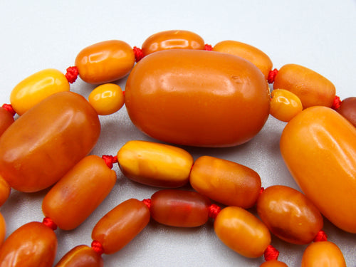 baltic amber, amber, antique, amber beads, egg Yolk, amber chain, Rosary beads, مسبحة, Masbaha, Muslim prayer beads حبيت الدورة ,العنبر الهندى