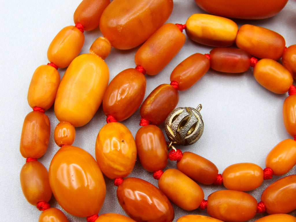 baltic amber, amber, antique, amber beads, egg Yolk, amber chain, Rosary beads, مسبحة, Masbaha, Muslim prayer beads حبيت الدورة ,العنبر الهندى