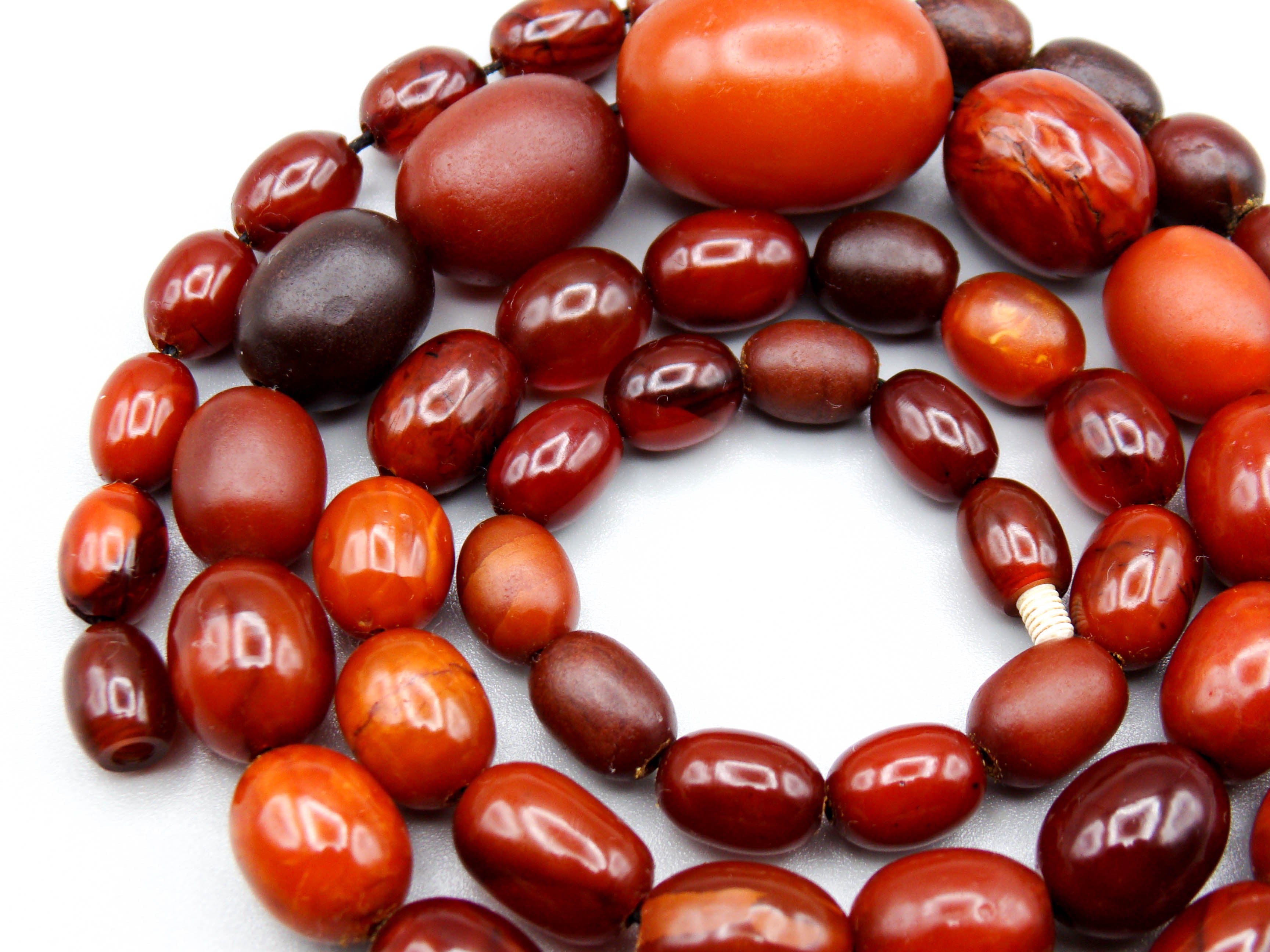 baltic amber, amber, antique, amber beads, egg Yolk, amber chain, Rosary beads, مسبحة, Masbaha, Muslim prayer beads حبيت الدورة ,العنبر الهندى
