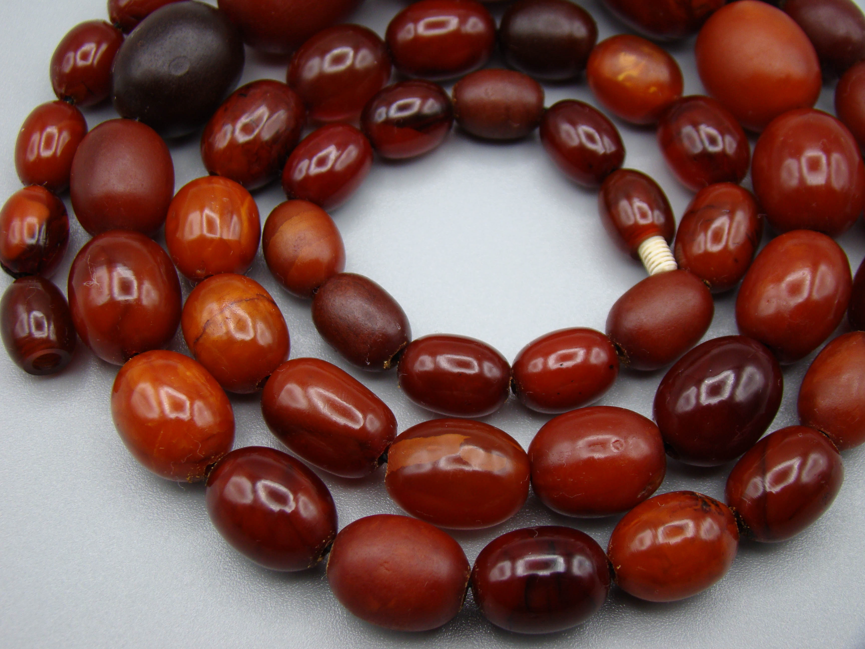 baltic amber, amber, antique, amber beads, egg Yolk, amber chain, Rosary beads, مسبحة, Masbaha, Muslim prayer beads حبيت الدورة ,العنبر الهندى
