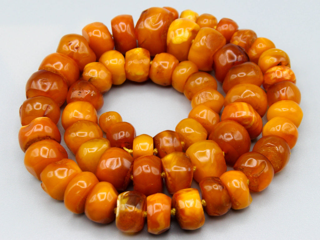 baltic amber, amber, antique, amber beads, egg Yolk, amber chain, Rosary beads, مسبحة, Masbaha, Muslim prayer beads حبيت الدورة ,العنبر الهندى