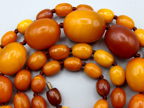 baltic amber, amber, antique, amber beads, egg Yolk, amber chain, Rosary beads, مسبحة, Masbaha, Muslim prayer beads حبيت الدورة ,العنبر الهندى