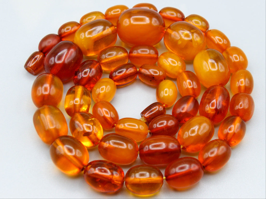 baltic amber, amber, antique, amber beads, egg Yolk, amber chain, Rosary beads, مسبحة, Masbaha, Muslim prayer beads حبيت الدورة ,العنبر الهندى