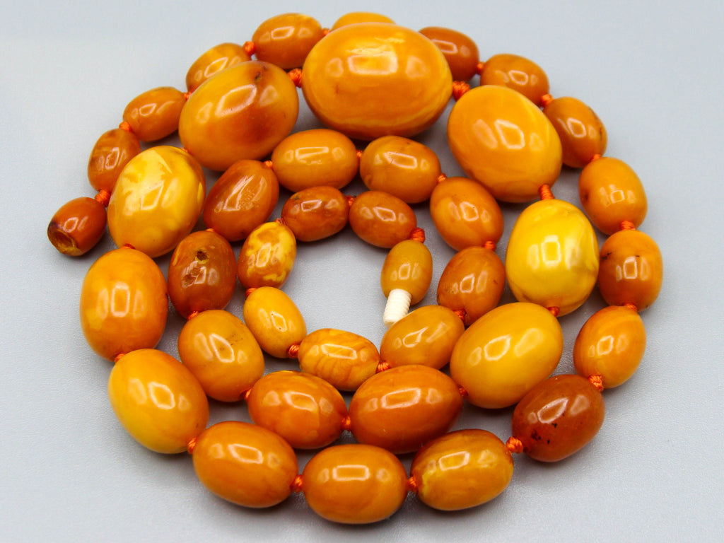 baltic amber, amber, antique, amber beads, egg Yolk, amber chain, Rosary beads, مسبحة, Masbaha, Muslim prayer beads حبيت الدورة ,العنبر الهندى