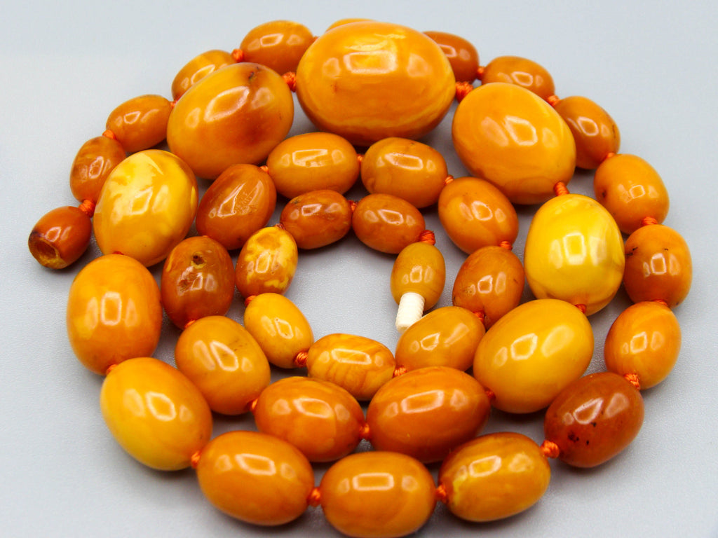 baltic amber, amber, antique, amber beads, egg Yolk, amber chain, Rosary beads, مسبحة, Masbaha, Muslim prayer beads حبيت الدورة ,العنبر الهندى