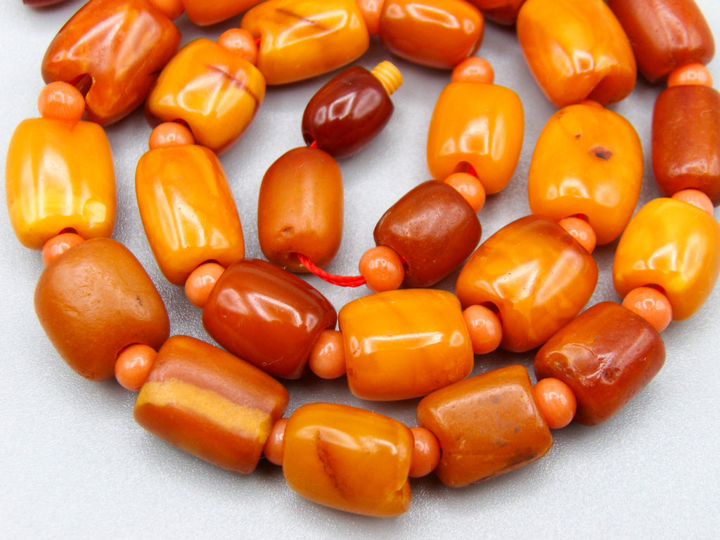 baltic amber, amber, antique, amber beads, egg Yolk, amber chain, Rosary beads, مسبحة, Masbaha, Muslim prayer beads حبيت الدورة ,العنبر الهندى