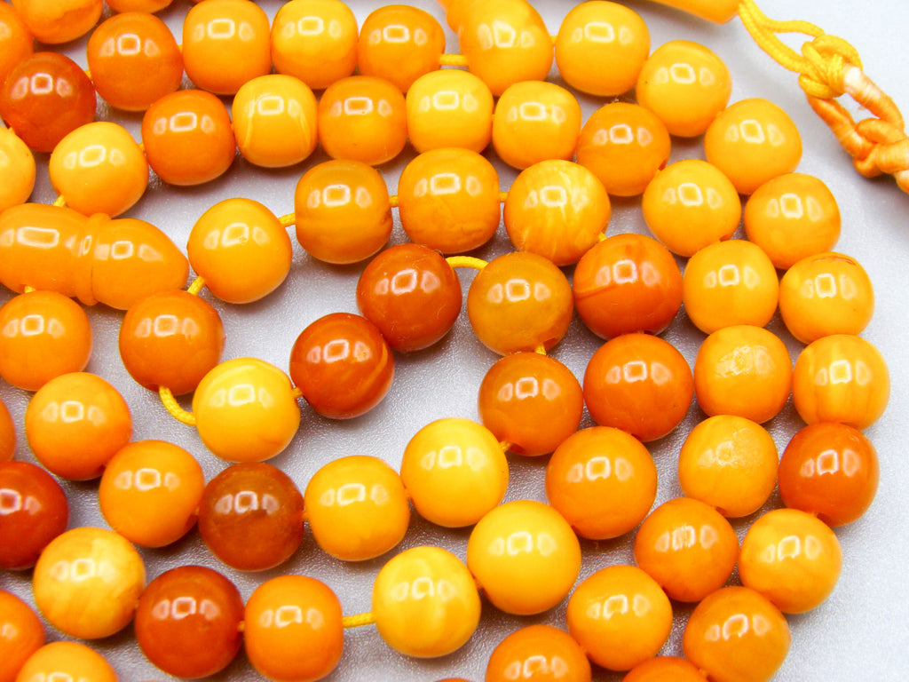 baltic amber, amber, antique, amber beads, egg Yolk, amber chain, Rosary beads, مسبحة, Masbaha, Muslim prayer beads حبيت الدورة ,العنبر الهندى