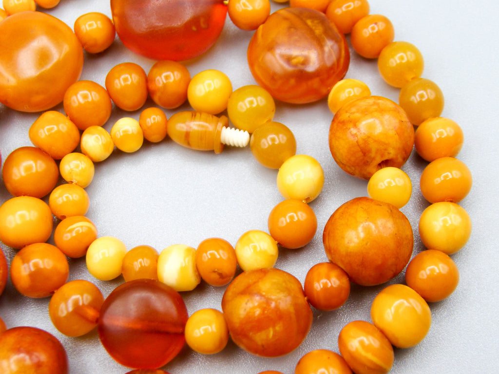 baltic amber, amber, antique, amber beads, egg Yolk, amber chain, Rosary beads, مسبحة, Masbaha, Muslim prayer beads حبيت الدورة ,العنبر الهندى