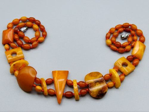 baltic amber, amber, antique, amber beads, egg Yolk, amber chain, Rosary beads, مسبحة, Masbaha, Muslim prayer beads حبيت الدورة ,العنبر الهندى