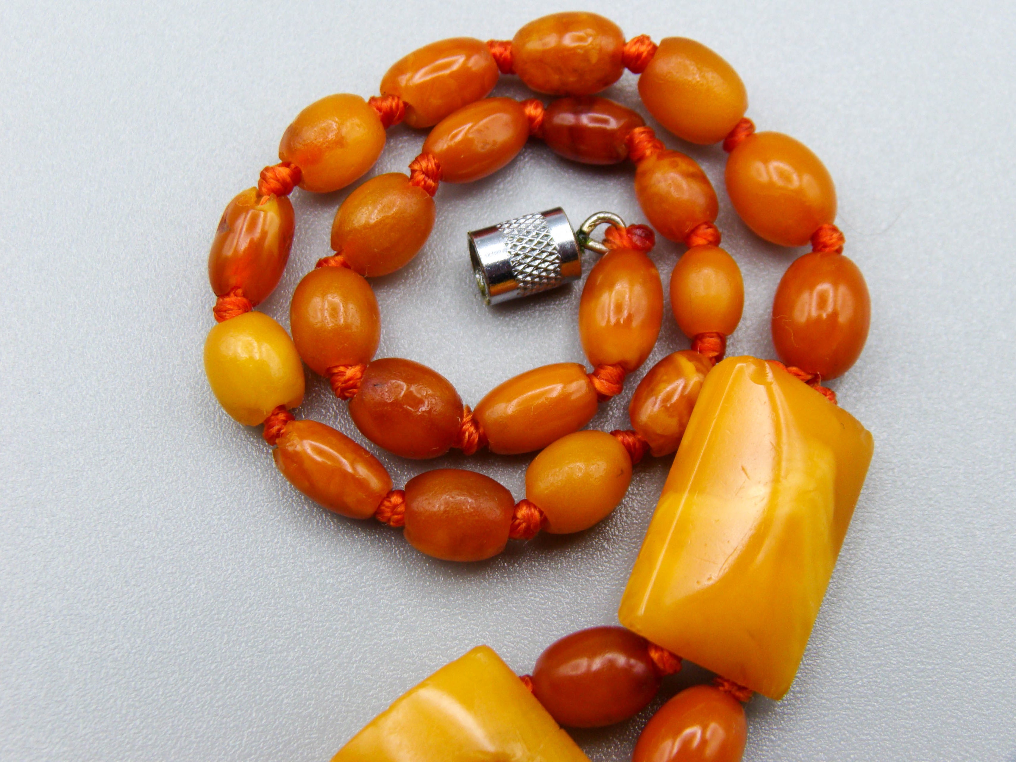 baltic amber, amber, antique, amber beads, egg Yolk, amber chain, Rosary beads, مسبحة, Masbaha, Muslim prayer beads حبيت الدورة ,العنبر الهندى