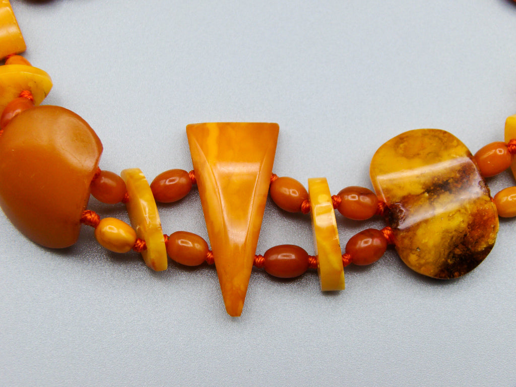 baltic amber, amber, antique, amber beads, egg Yolk, amber chain, Rosary beads, مسبحة, Masbaha, Muslim prayer beads حبيت الدورة ,العنبر الهندى