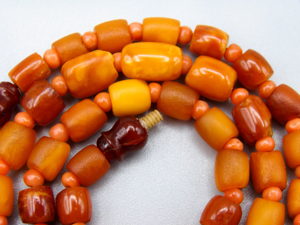 baltic amber, amber, antique, amber beads, egg Yolk, amber chain, Rosary beads, مسبحة, Masbaha, Muslim prayer beads حبيت الدورة ,العنبر الهندى