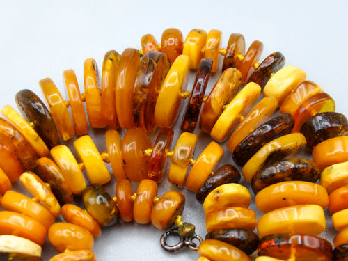 baltic amber, amber, antique, amber beads, egg Yolk, amber chain, Rosary beads, مسبحة, Masbaha, Muslim prayer beads حبيت الدورة ,العنبر الهندى