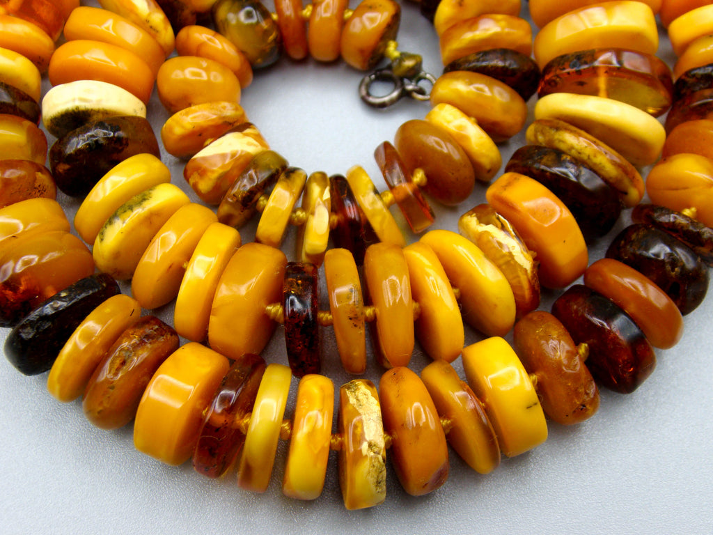 baltic amber, amber, antique, amber beads, egg Yolk, amber chain, Rosary beads, مسبحة, Masbaha, Muslim prayer beads حبيت الدورة ,العنبر الهندى