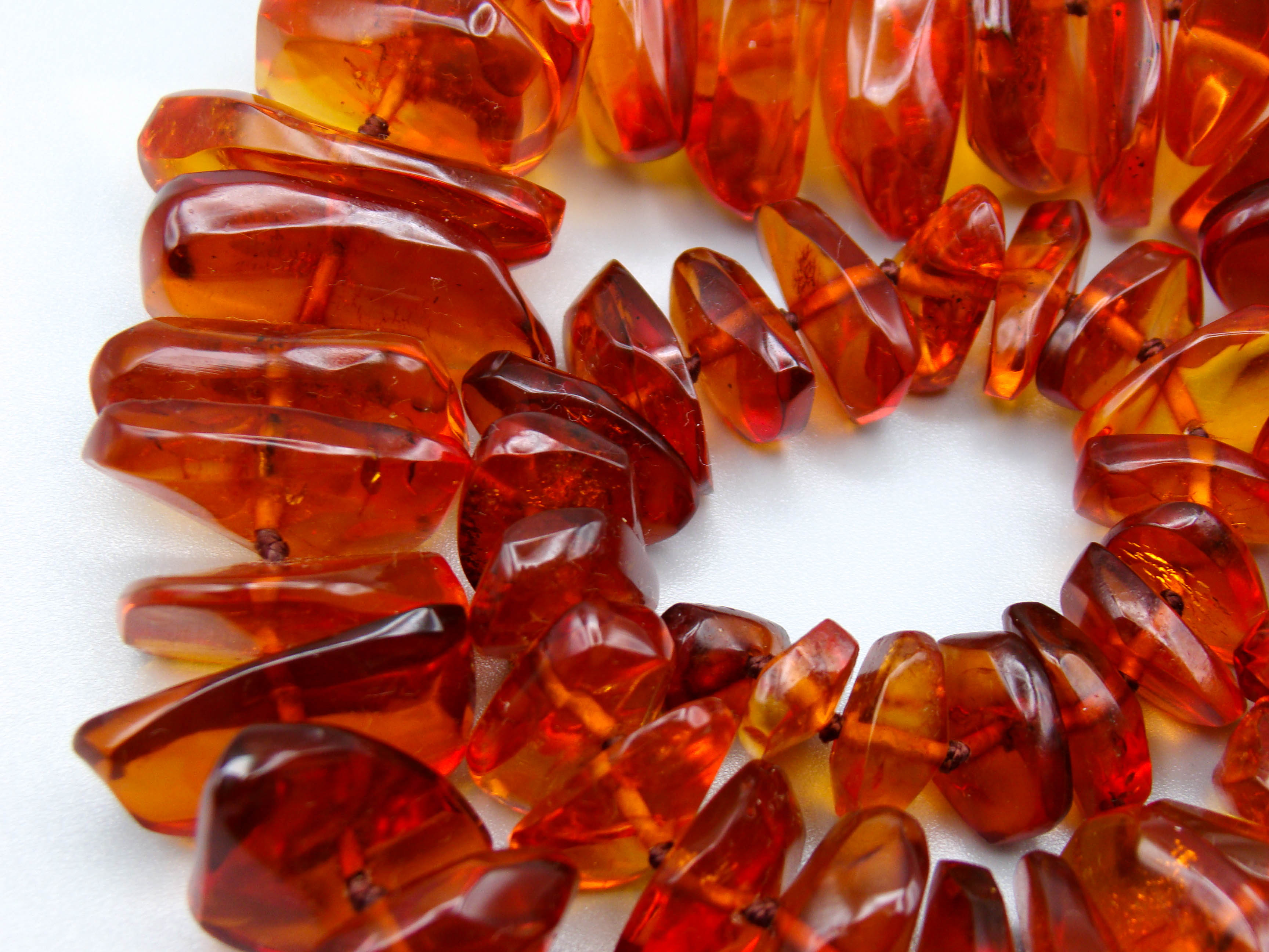 baltic amber, amber, antique, amber beads, Rosary beads, amber chain, مسبحة, Masbaha, Muslim prayer beads حبيت الدورة ,العنبر الهندى