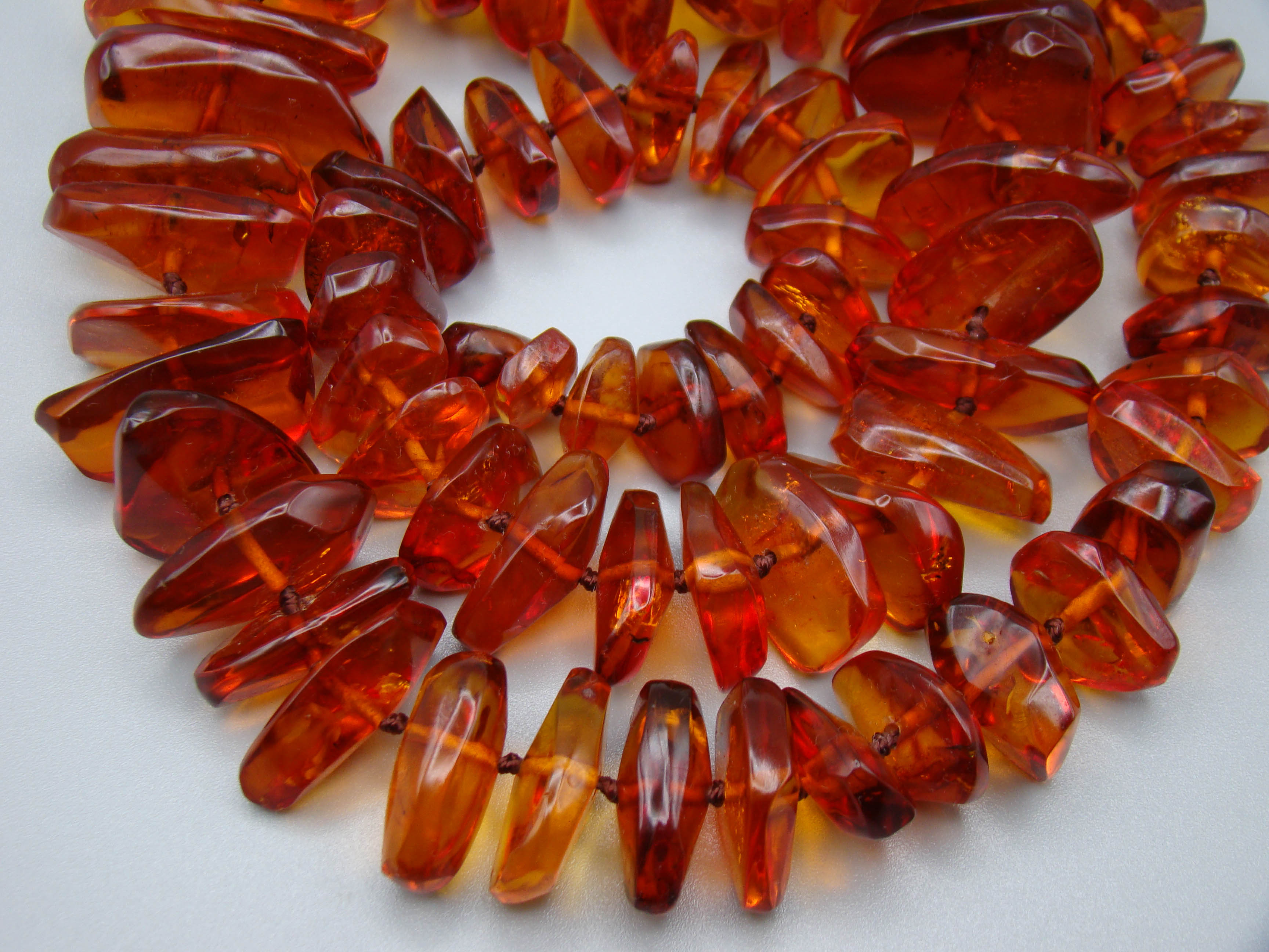baltic amber, amber, antique, amber beads, Rosary beads, amber chain, مسبحة, Masbaha, Muslim prayer beads حبيت الدورة ,العنبر الهندى