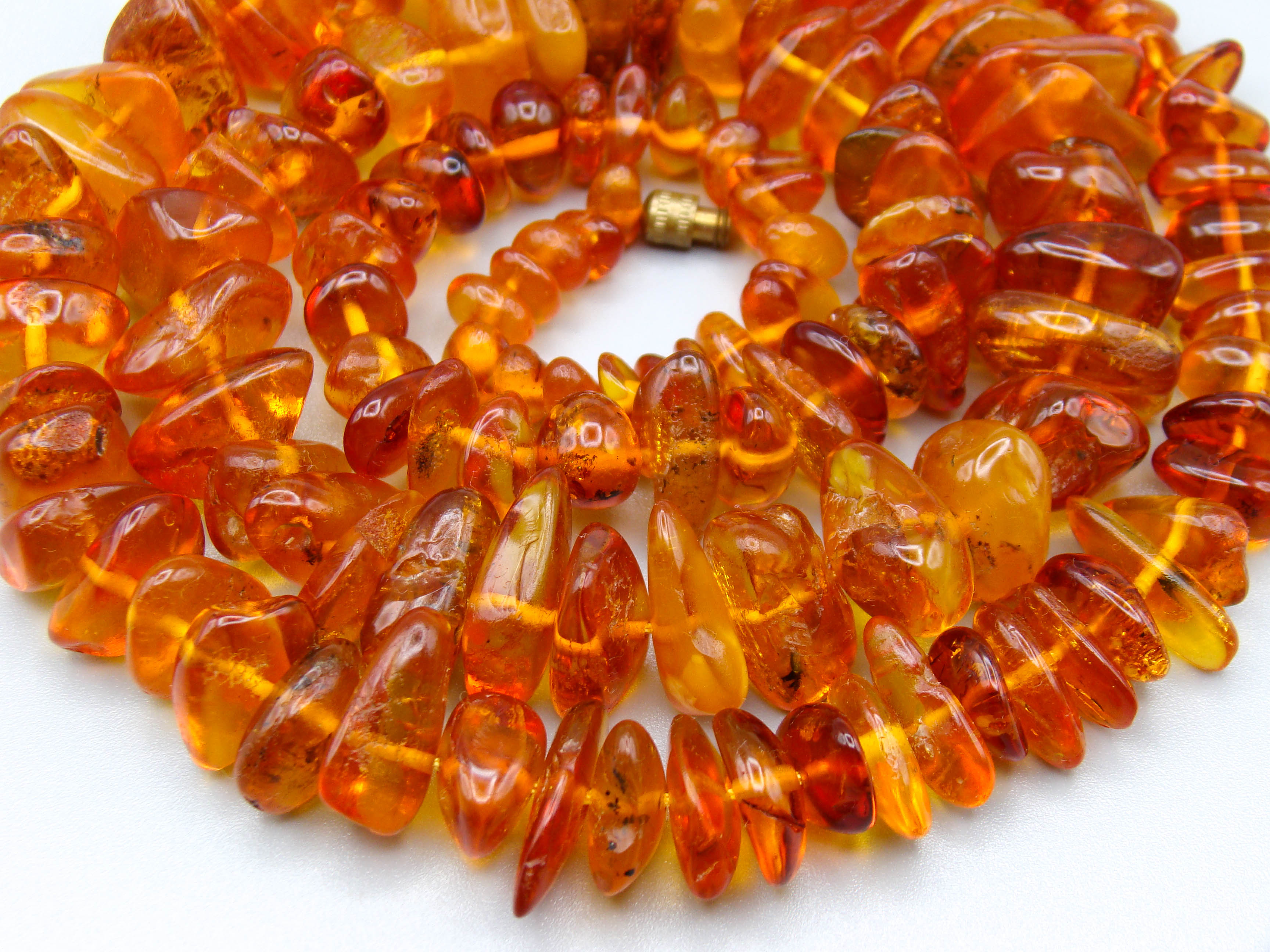 baltic amber, amber, antique, amber beads, Rosary beads, amber chain, مسبحة, Masbaha, Muslim prayer beads حبيت الدورة ,العنبر الهندى