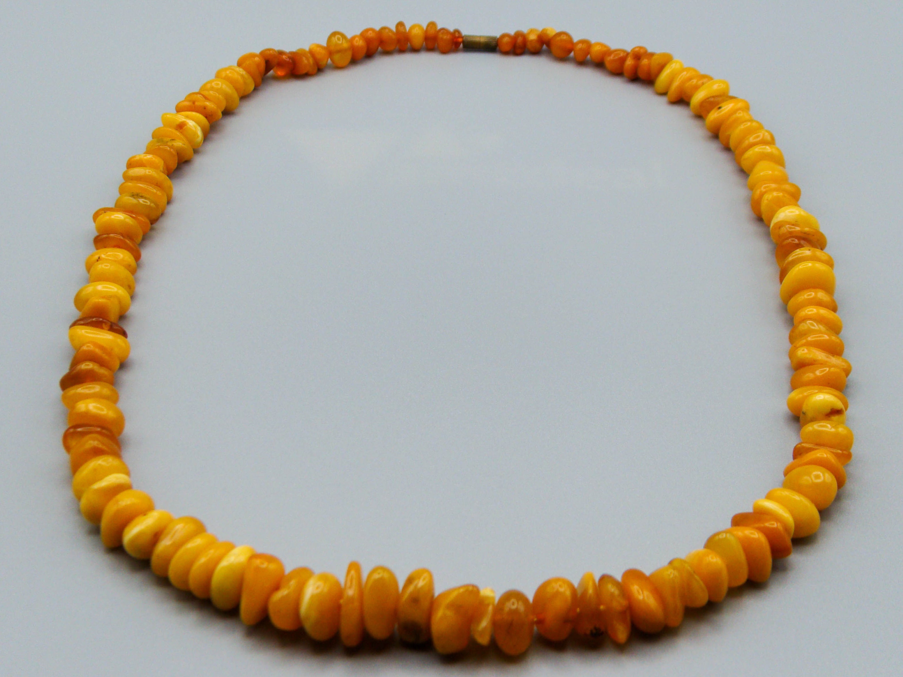 baltic amber, amber, antique, amber beads, egg Yolk, amber chain, Rosary beads, مسبحة, Masbaha, Muslim prayer beads حبيت الدورة ,العنبر الهندى