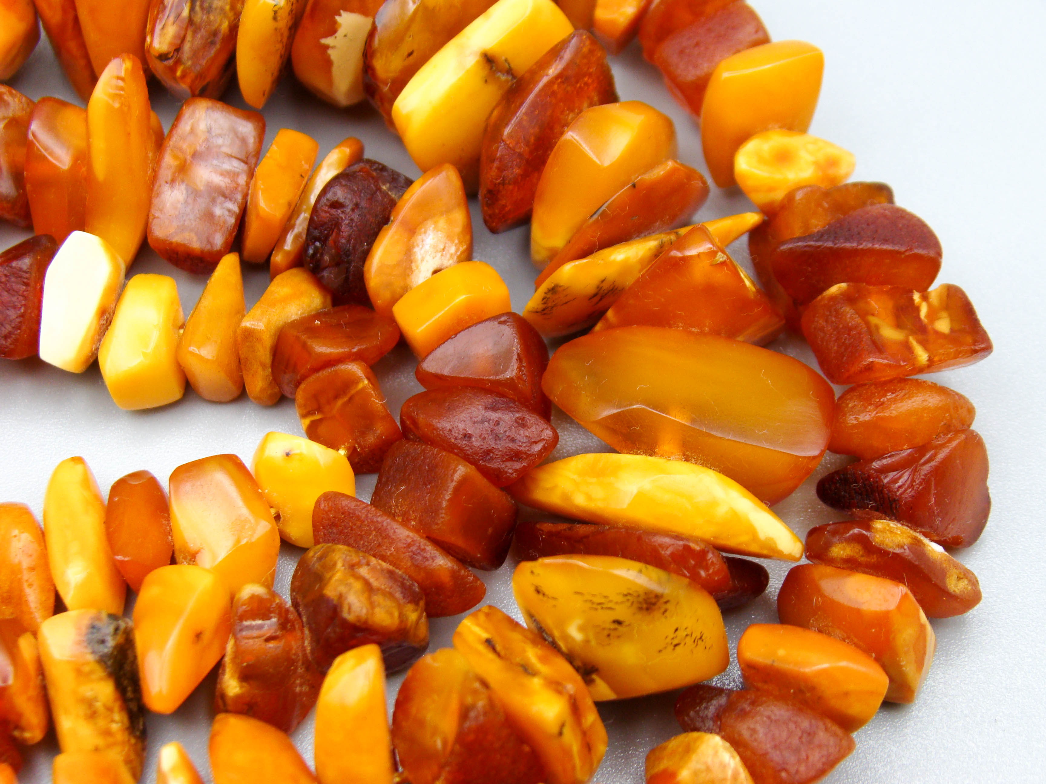 baltic amber, amber, antique, amber beads, egg Yolk, amber chain, Rosary beads, مسبحة, Masbaha, Muslim prayer beads حبيت الدورة ,العنبر الهندى
