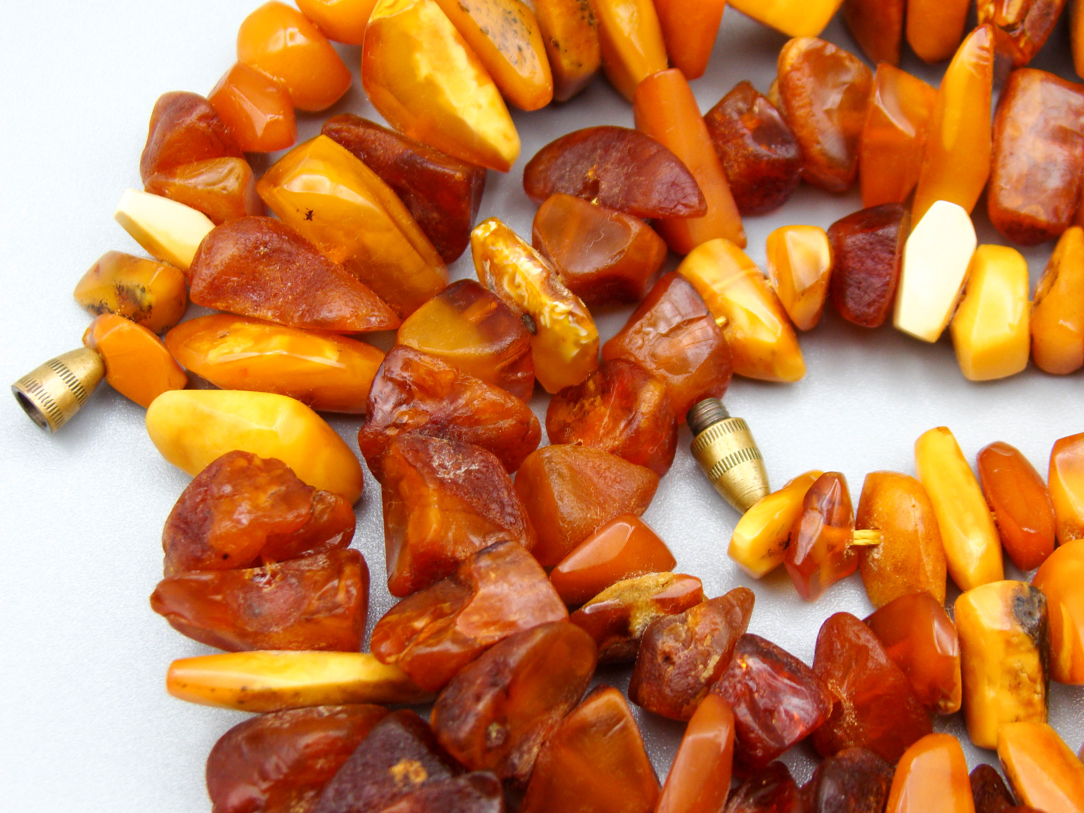 baltic amber, amber, antique, amber beads, egg Yolk, amber chain, Rosary beads, مسبحة, Masbaha, Muslim prayer beads حبيت الدورة ,العنبر الهندى