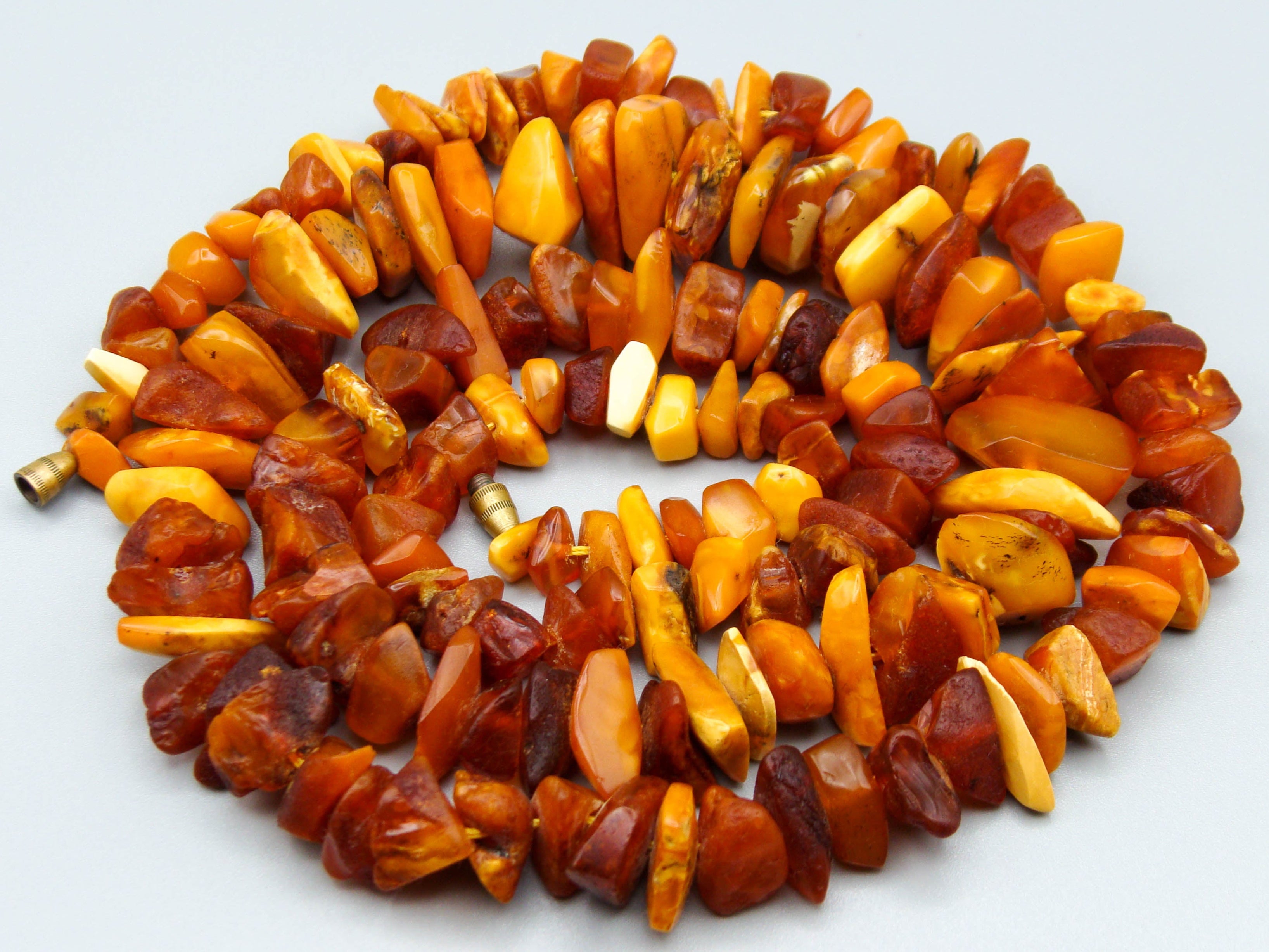 baltic amber, amber, antique, amber beads, egg Yolk, amber chain, Rosary beads, مسبحة, Masbaha, Muslim prayer beads حبيت الدورة ,العنبر الهندى