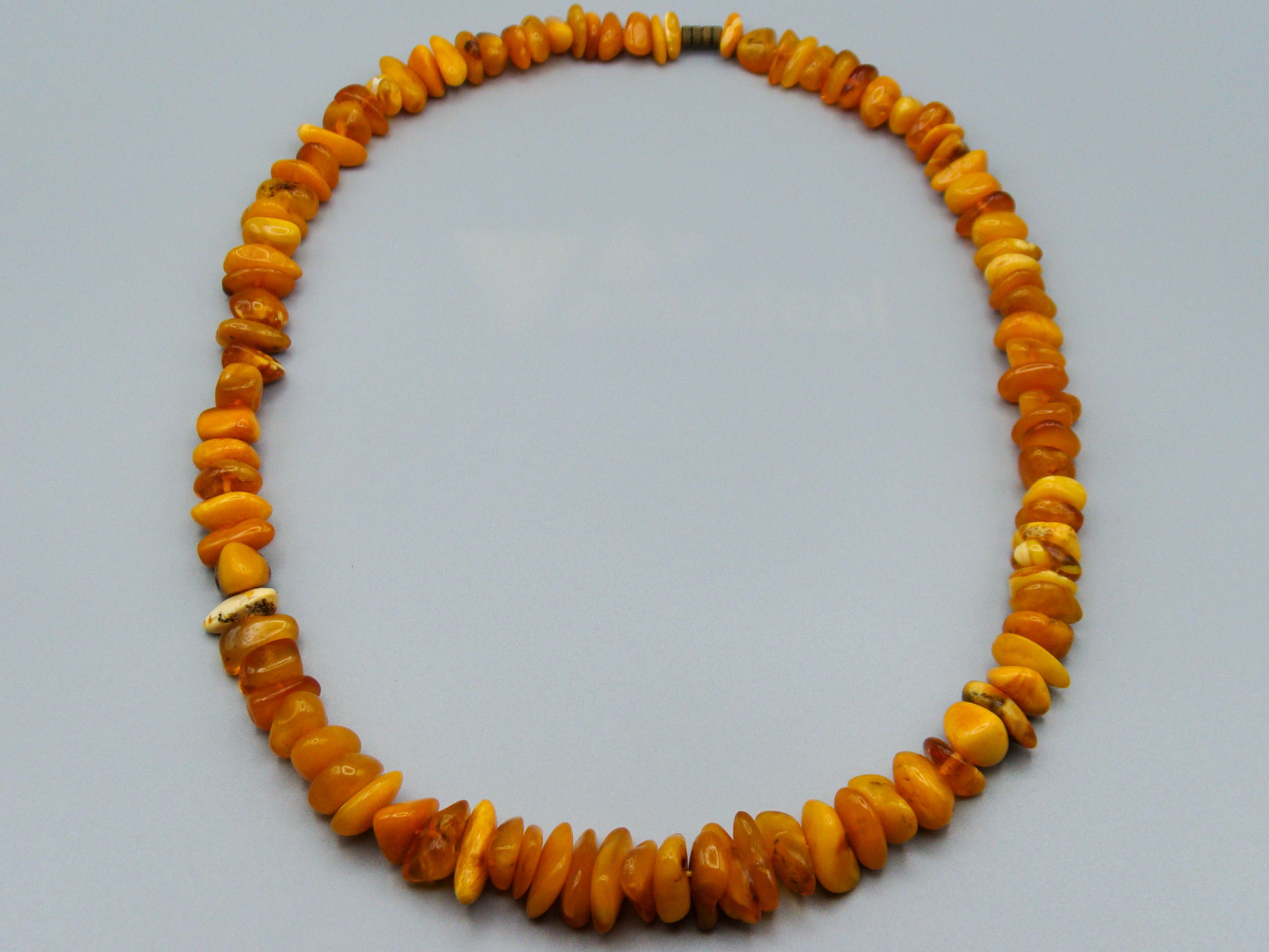 baltic amber, amber, antique, amber beads, egg Yolk, amber chain, Rosary beads, مسبحة, Masbaha, Muslim prayer beads حبيت الدورة ,العنبر الهندى