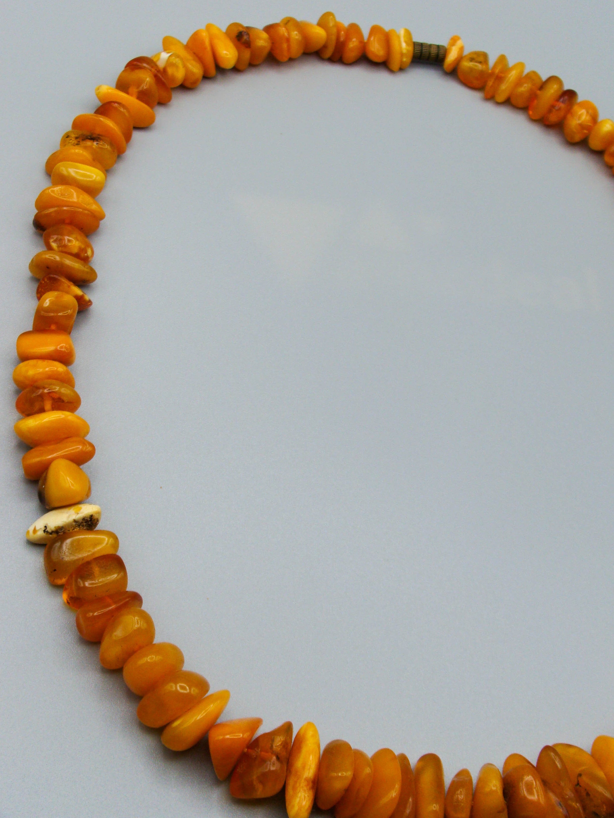 baltic amber, amber, antique, amber beads, egg Yolk, amber chain, Rosary beads, مسبحة, Masbaha, Muslim prayer beads حبيت الدورة ,العنبر الهندى