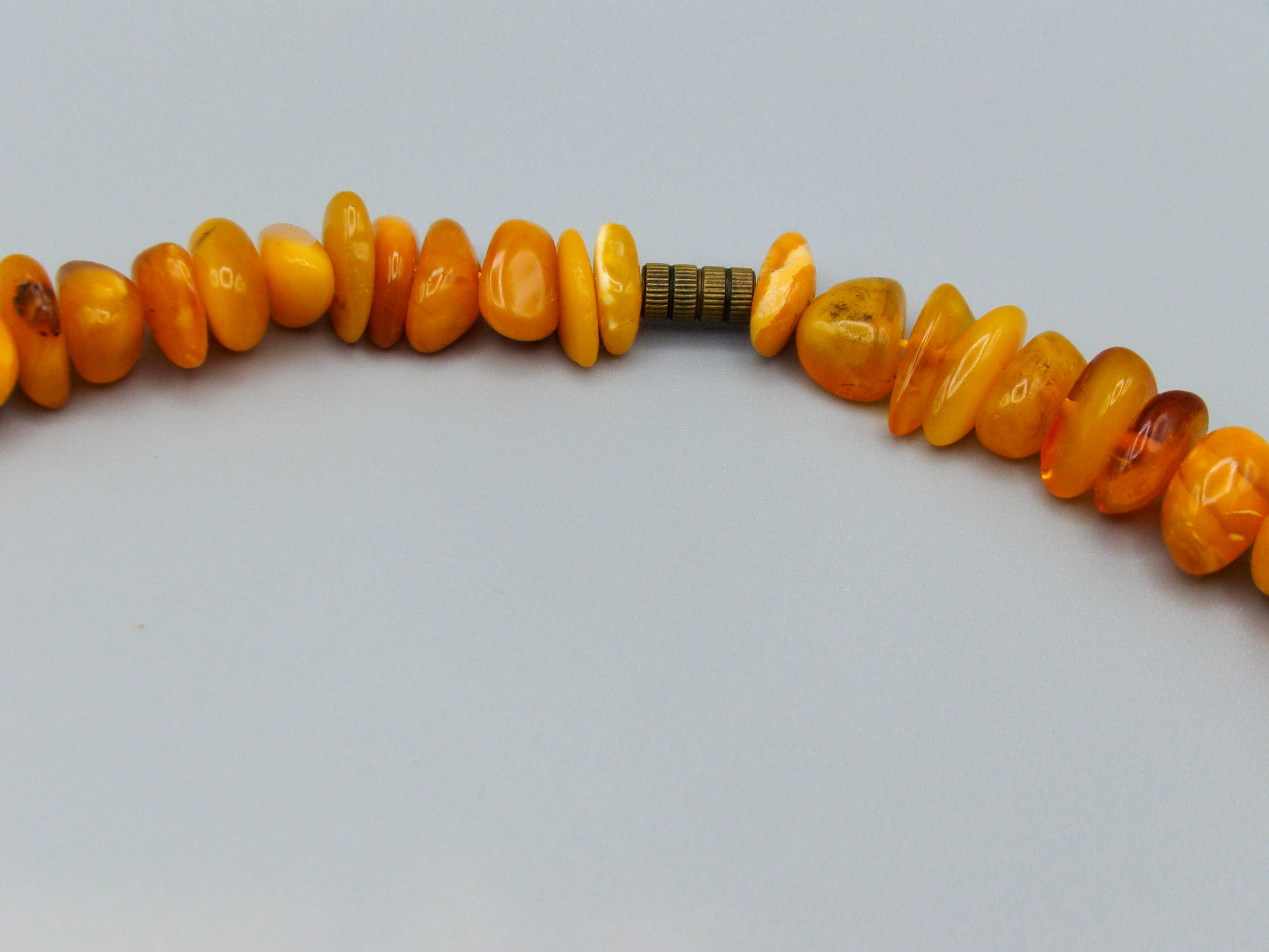baltic amber, amber, antique, amber beads, egg Yolk, amber chain, Rosary beads, مسبحة, Masbaha, Muslim prayer beads حبيت الدورة ,العنبر الهندى