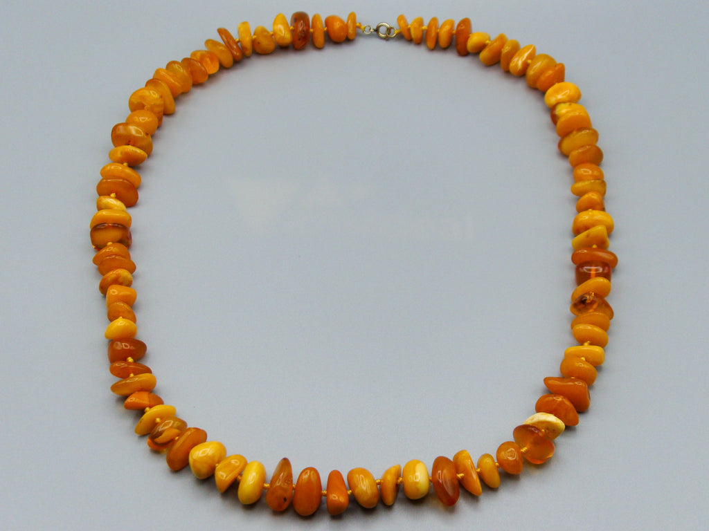baltic amber, amber, antique, amber beads, egg Yolk, amber chain, Rosary beads, مسبحة, Masbaha, Muslim prayer beads حبيت الدورة ,العنبر الهندى