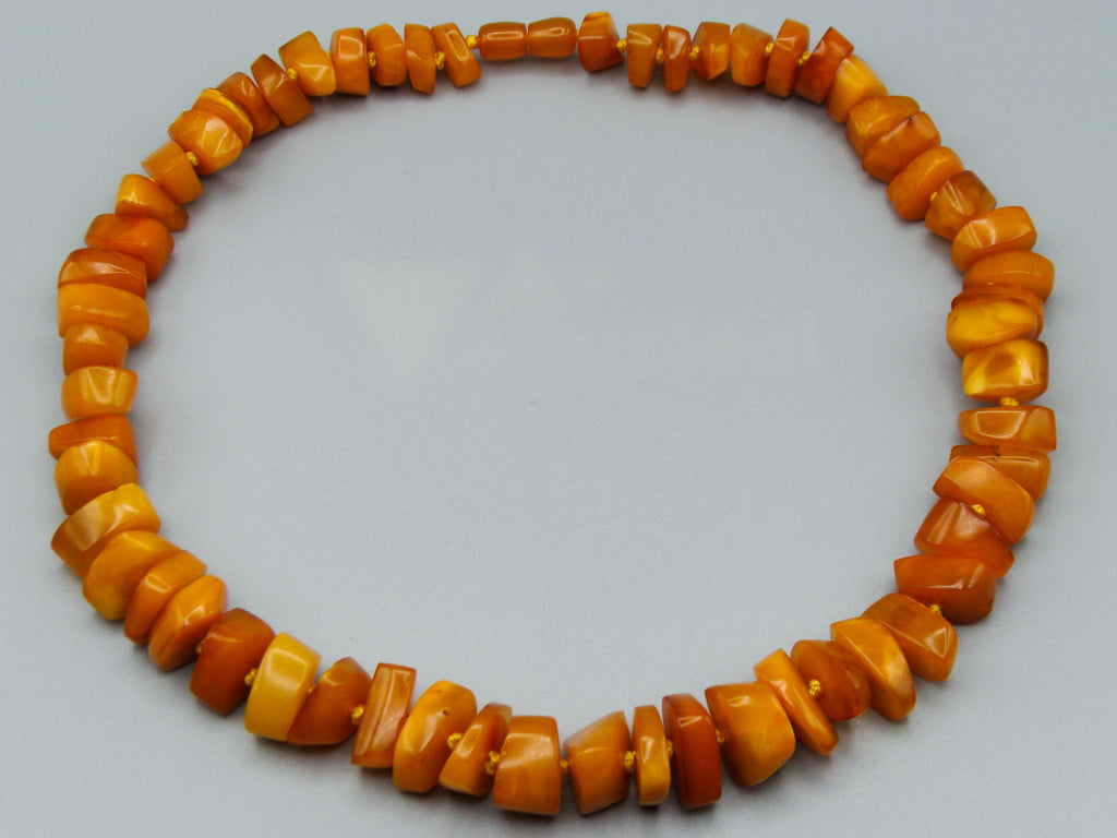 baltic amber, amber, antique, amber beads, egg Yolk, amber chain, Rosary beads, مسبحة, Masbaha, Muslim prayer beads حبيت الدورة ,العنبر الهندى