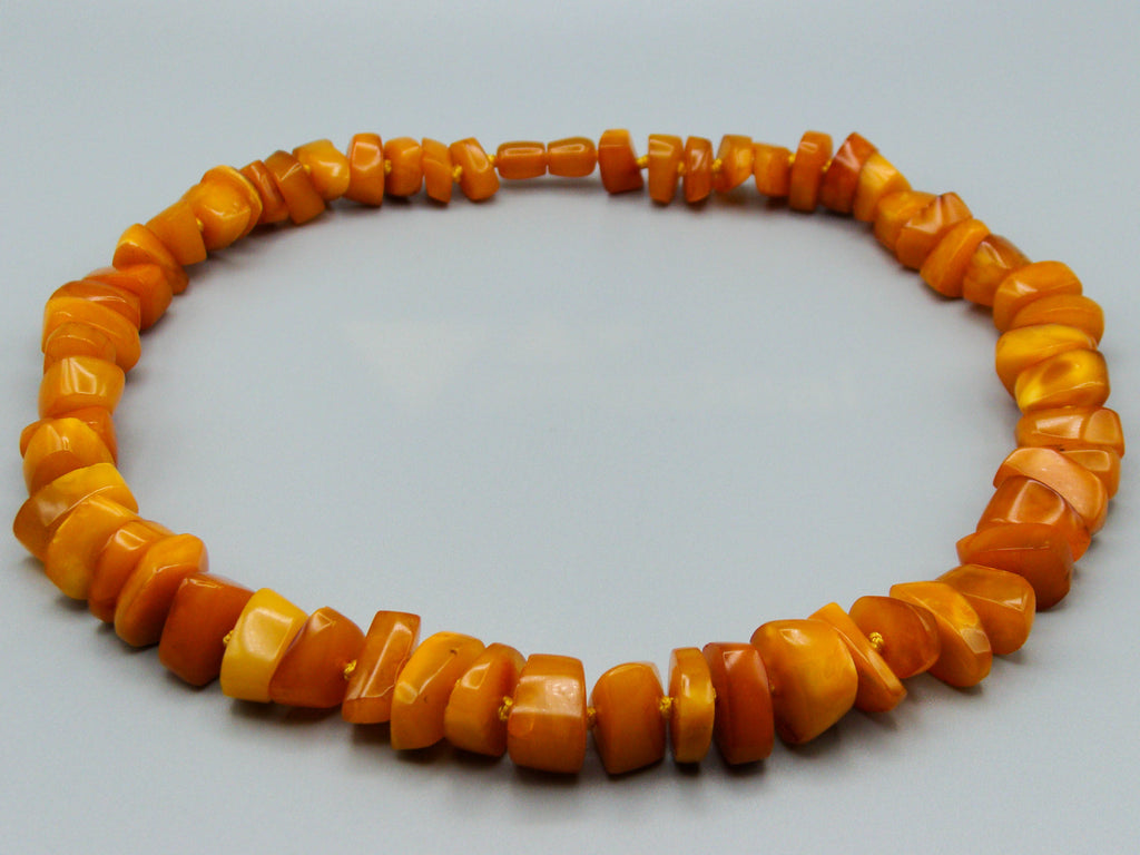 baltic amber, amber, antique, amber beads, egg Yolk, amber chain, Rosary beads, مسبحة, Masbaha, Muslim prayer beads حبيت الدورة ,العنبر الهندى