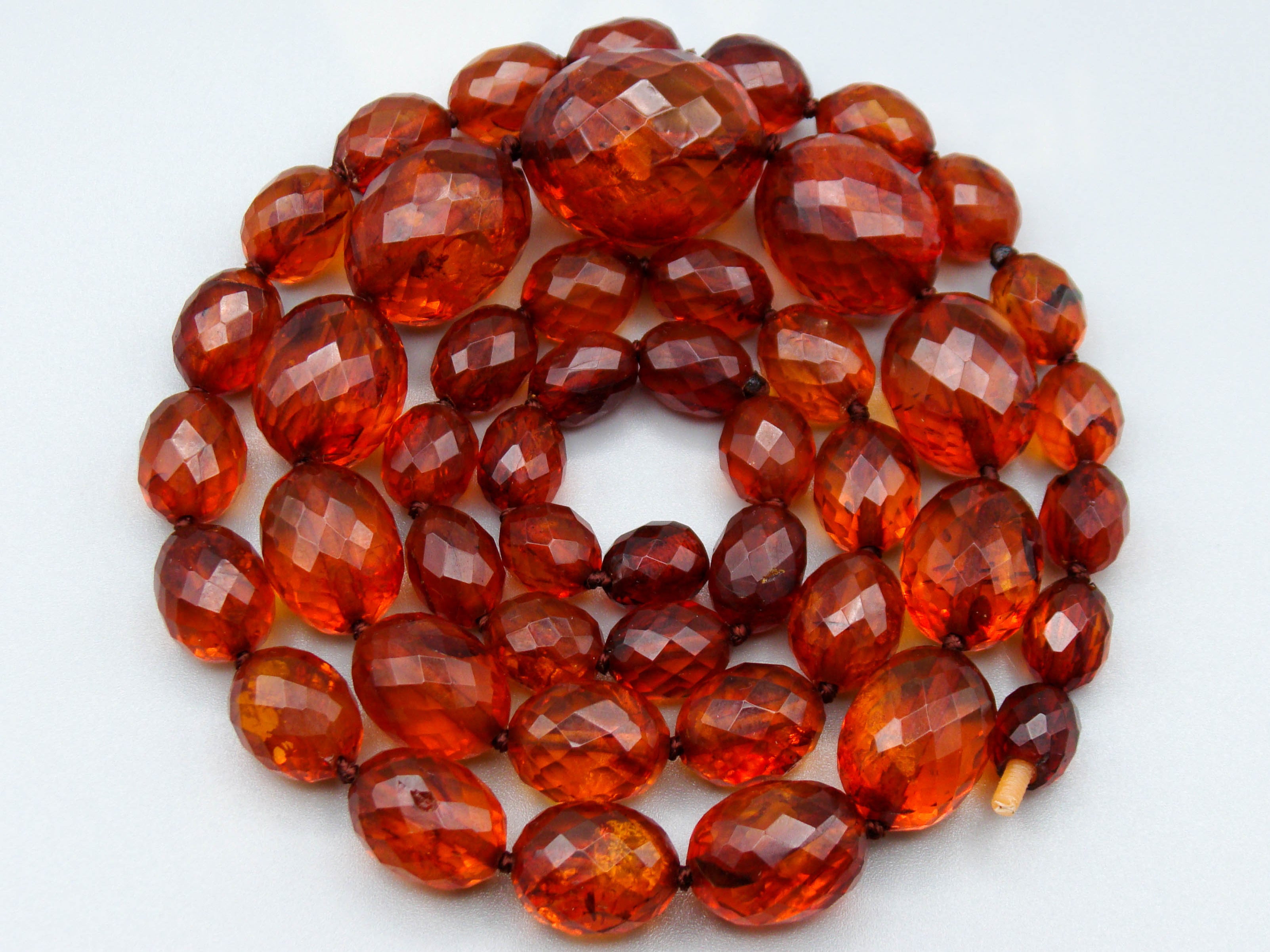 baltic amber, amber, antique, amber beads, Facettiert Amber, amber chain, Rosary beads, مسبحة, Masbaha, Muslim prayer beads حبيت الدورة ,العنبر الهندى
