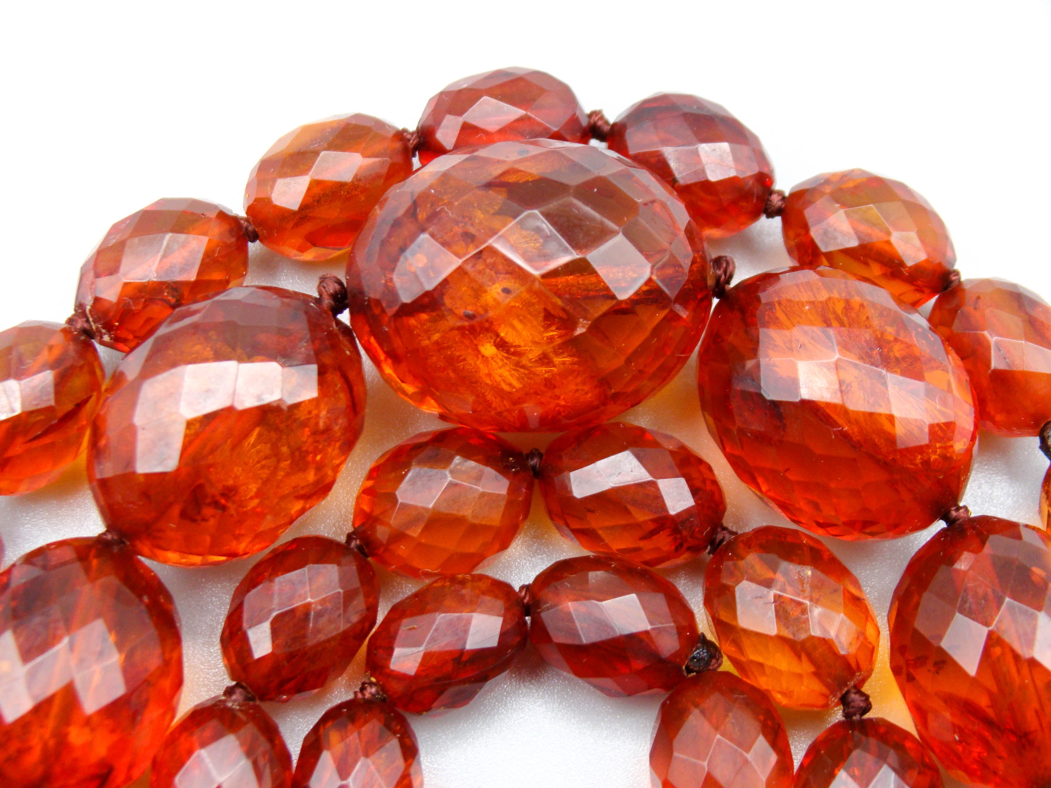 baltic amber, amber, antique, amber beads, Facettiert Amber, amber chain, Rosary beads, مسبحة, Masbaha, Muslim prayer beads حبيت الدورة ,العنبر الهندى