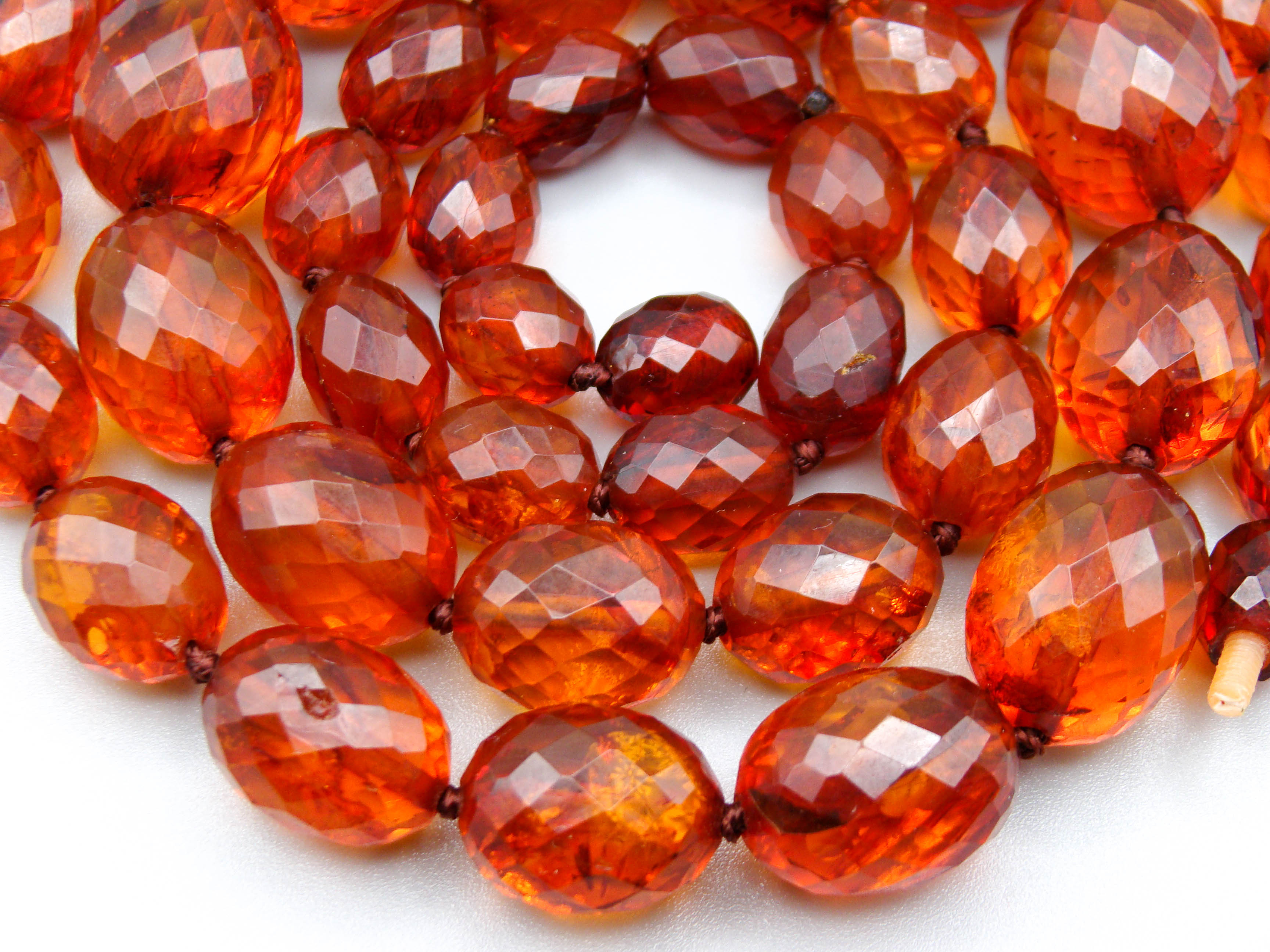 baltic amber, amber, antique, amber beads, Facettiert Amber, amber chain, Rosary beads, مسبحة, Masbaha, Muslim prayer beads حبيت الدورة ,العنبر الهندى