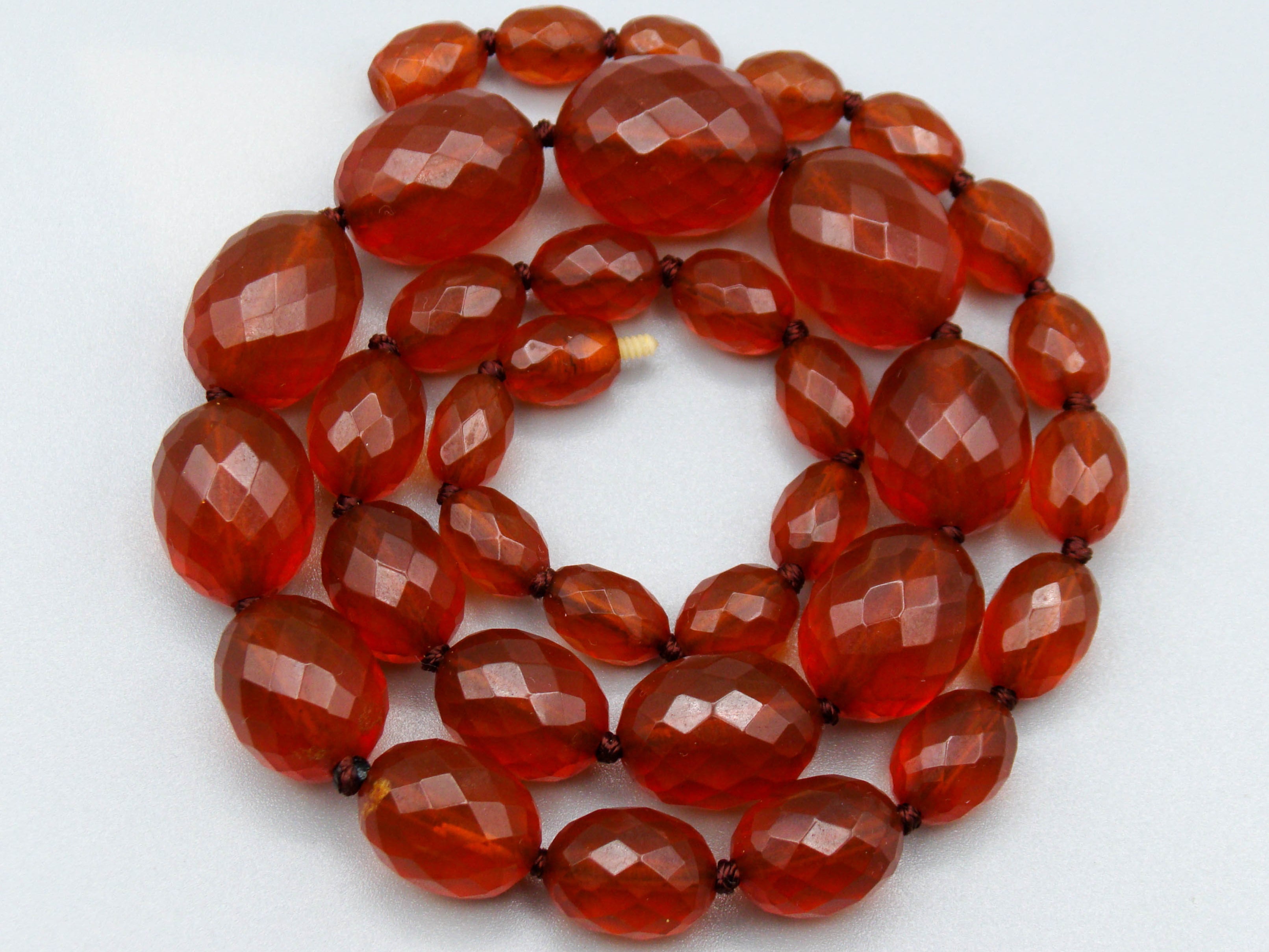 baltic amber, amber, antique, amber beads, Facettiert Amber, amber chain, Rosary beads, مسبحة, Masbaha, Muslim prayer beads حبيت الدورة ,العنبر الهندى