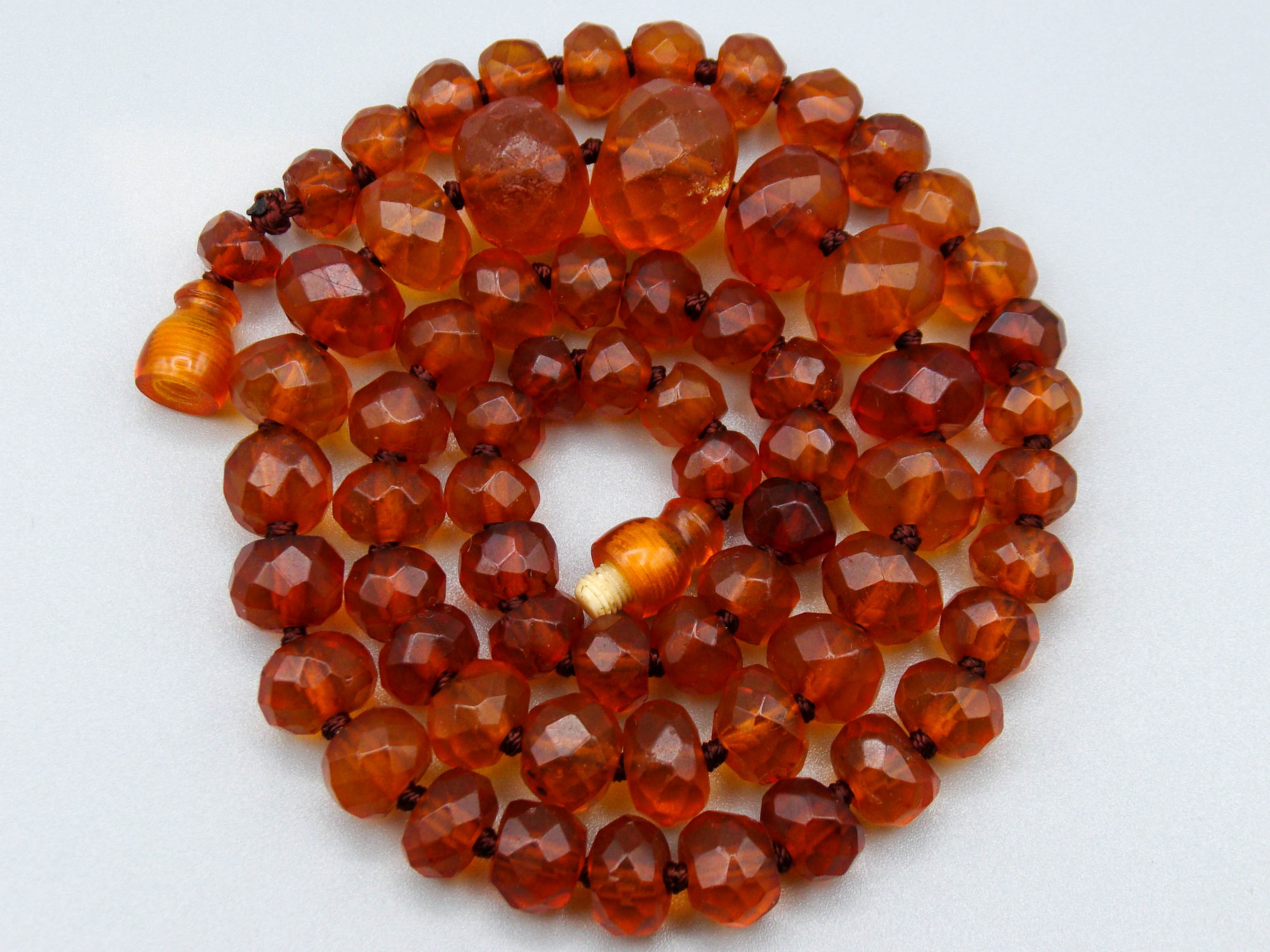 baltic amber, amber, antique, amber beads, Facettiert Amber, amber chain, Rosary beads, مسبحة, Masbaha, Muslim prayer beads حبيت الدورة ,العنبر الهندى